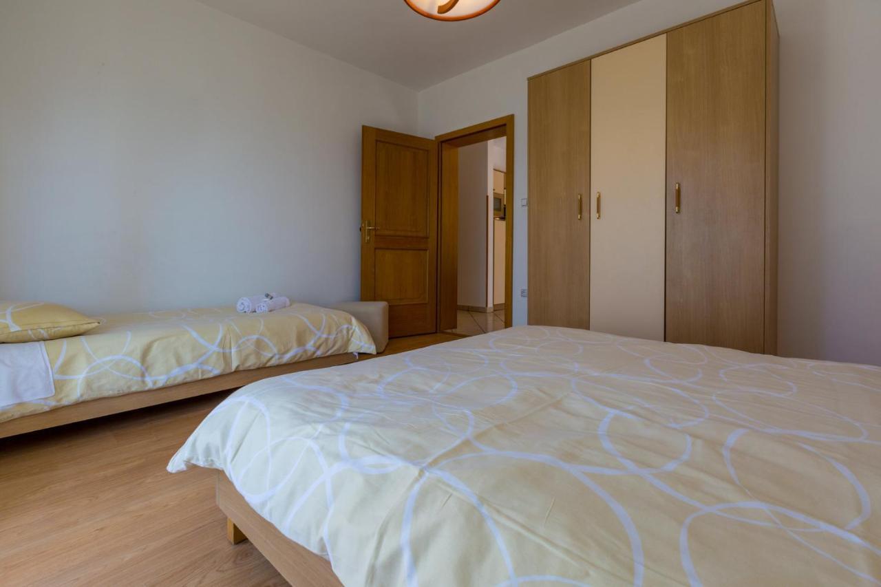 Apartments Domino R ドラマリ エクステリア 写真